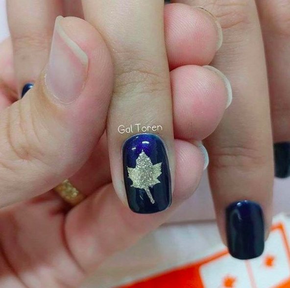20 ідей манікюру з листям на нігтях