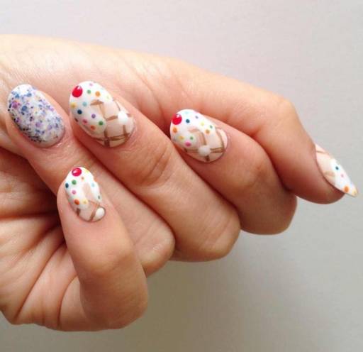 Ідеї та приклади манікюру для нігтів овальної форми