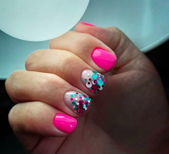 Святковий календар: 100 ідей для новорічного френчу