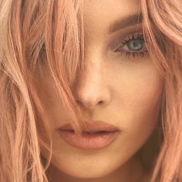 Стиль Beach girl: макіяж, манікюр, зачіски