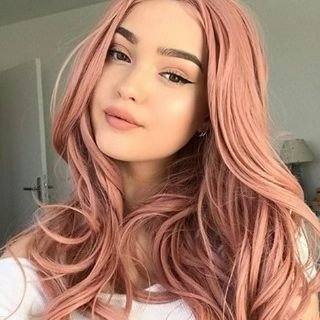 Стиль soft girl: макіяж, манікюр, зачіски