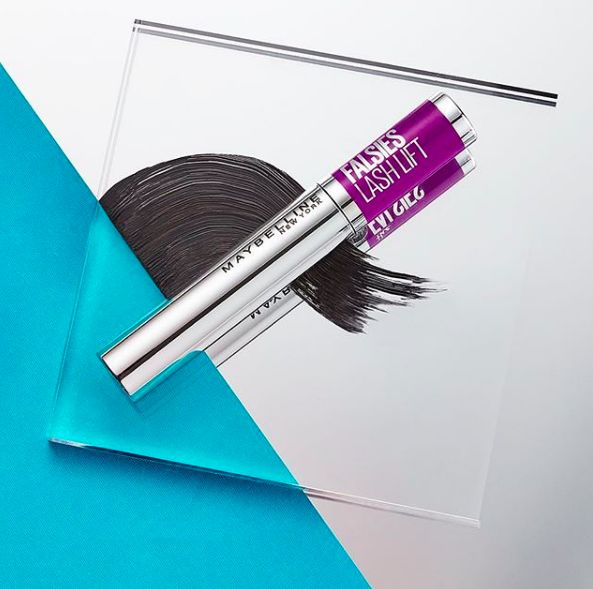 Все в захваті від тебе: огляд найкращих туш для вій Maybelline